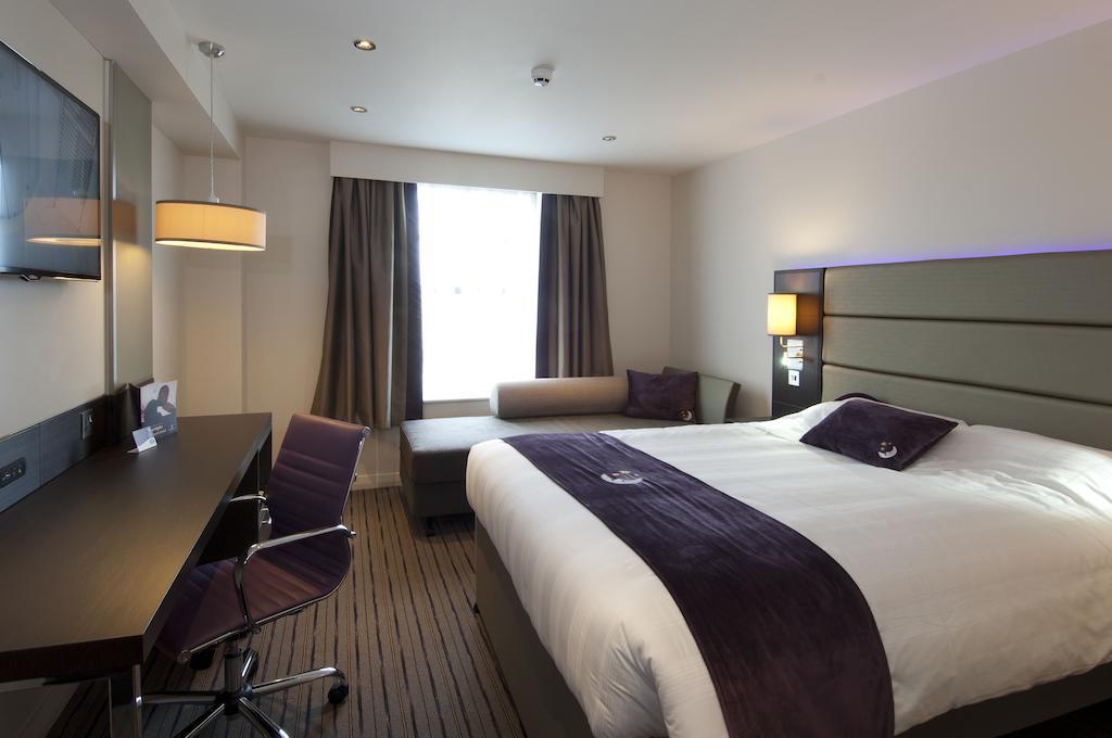 Premier Inn Fleet Chambre photo